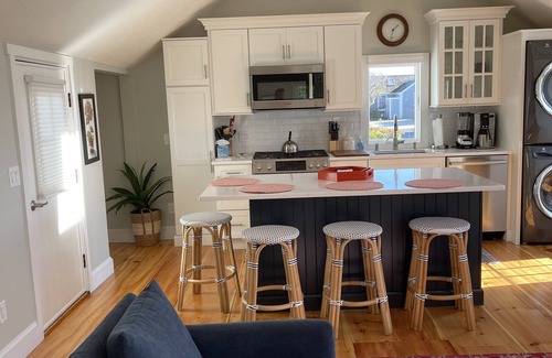 Mashpee Cottage | 12 VINEYARD VIEW - FULLY RENOVATED