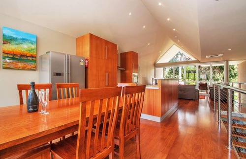 Bright Apartment | 120 m² Apartment ∙ 2 bedrooms ∙ 127 guests