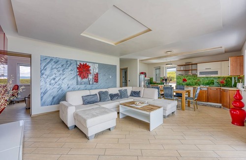 Ankaran Apartment | 120 m² Apartment ∙ 4 bedrooms ∙ 6 guests