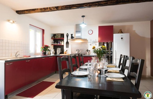 Montvendre House | 120 m² Gîte ∙ 3 bedrooms ∙ 6 guests