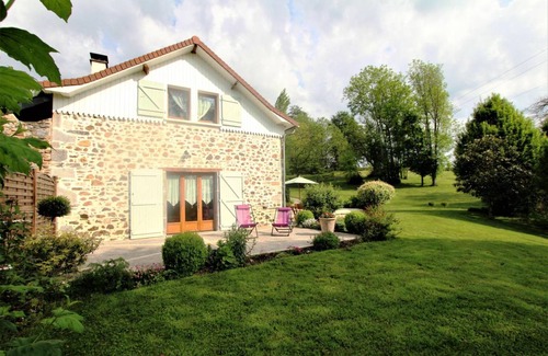 Ogeu-Les-Bains House | 120 m² Gîte ∙ 3 bedrooms ∙ 5 guests