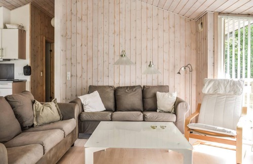 Hou House | 120 m² House ∙ 3 bedrooms ∙ 8 guests