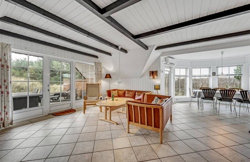 Sondervig House | 120 m² House ∙ 4 bedrooms ∙ 5 guests