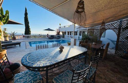 Taghazout Villa | 1200 m² Villa ∙ 4 bedrooms ∙ 10 guests