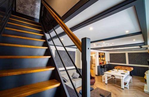 Poincare - Foch - Anatole France - Croix de Bourgogne Apartment | 125 m² Apartment ∙ 1 bedroom ∙ 8 guests