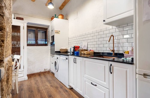 La Pobla de Cervoles Apartment | 125 m² Apartment ∙ 1 bedroom ∙ 2 guests
