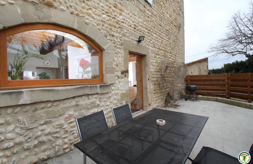 Bourg-les-Valence House | 125 m² Gîte ∙ 3 bedrooms ∙ 8 guests