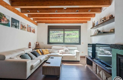 Saint-Beat House | 125 m² Gîte ∙ 4 bedrooms ∙ 11 guests