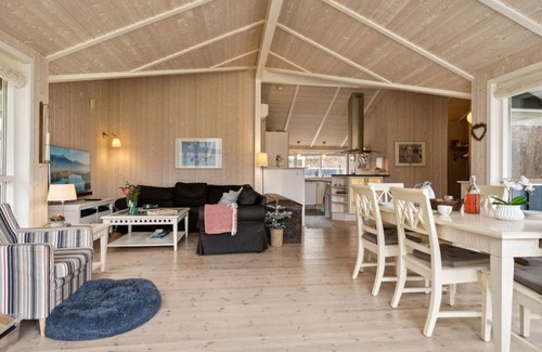 Femmøller House | 125 m² House ∙ 1 bedroom ∙ 12 guests
