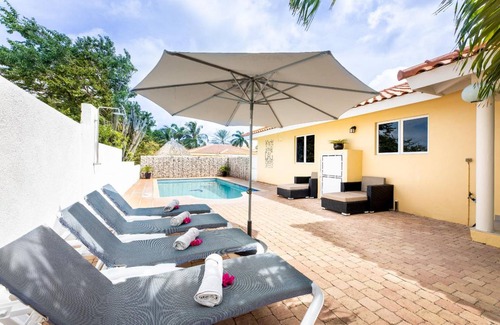 Jan Thiel House | 125 m² House ∙ 3 bedrooms ∙ 6 guests