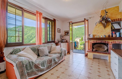 Testana House | 125 m² House ∙ 3 bedrooms ∙ 7 guests