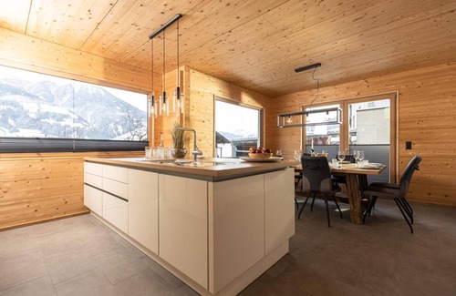Fuegen House | 125 m² House ∙ 6 bedrooms ∙ 14 guests