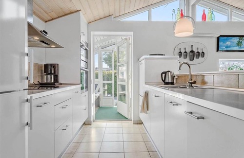 Saksild Strand House | 125 m² House ∙ 4 bedrooms ∙ 8 guests