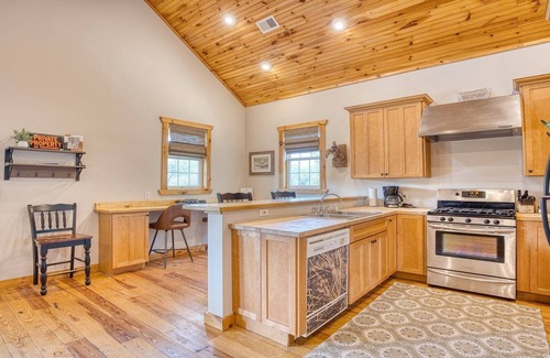 Longs Cottage | 1250 River Cottage - Barefoot Resort Rentals