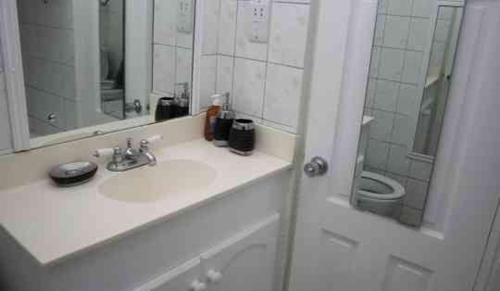 Rendezvous Apartment | 126 Friendship, Rockley Golf Club