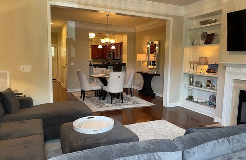 Melrose House | 12th Avenue South