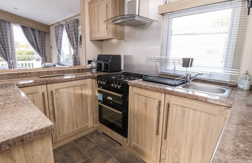 Llanasa Cottage | 13 HARLECH COURT, pet friendly, country holiday cottage in Prestatyn