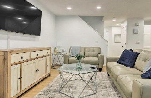 Northglenn House | 13 Mi to Dtwn Denver Northglenn Townhome with Patio