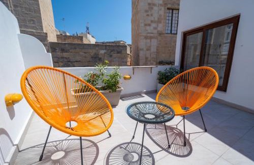 Birgu House | 13, Mustard