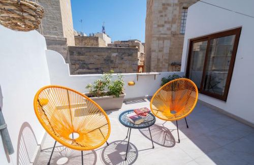 Birgu House | 13, Mustard
