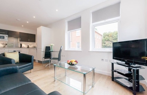 Leatherhead Apartment | 13 Swan House -2 bedroom apartment