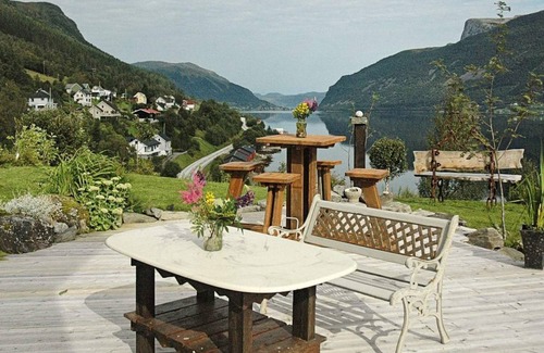Vanylven House | 130 m² House ∙ 5 bedrooms ∙ 11 guests