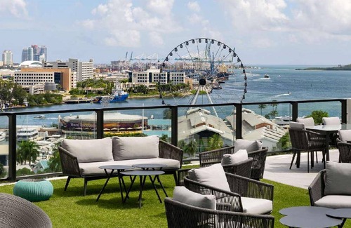 Downtown Miami Hotel | 130 m² Hotel ∙ 3 bedrooms ∙ 10 guests