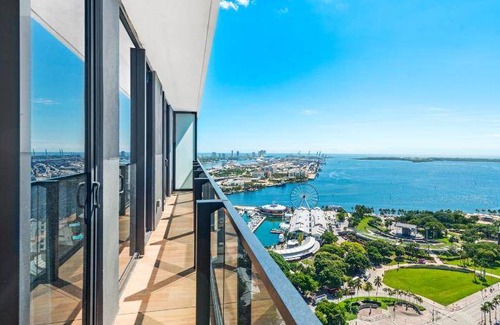 Downtown Miami Hotel | 130 m² Hotel ∙ 3 bedrooms ∙ 10 guests