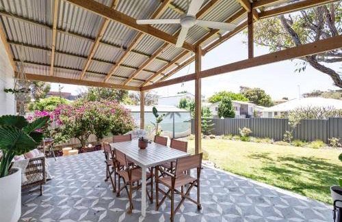 Falcon House | 130 m² House ∙ 4 bedrooms ∙ 7 guests