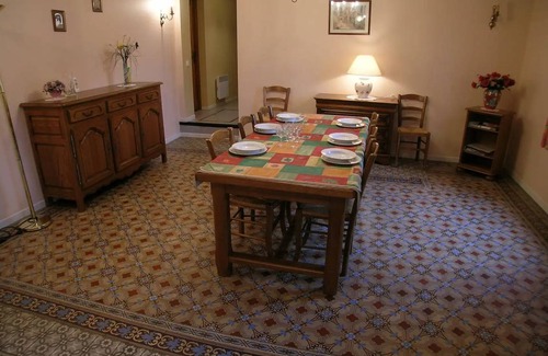 Parfondeval House | 130 m² House ∙ 4 bedrooms ∙ 8 guests