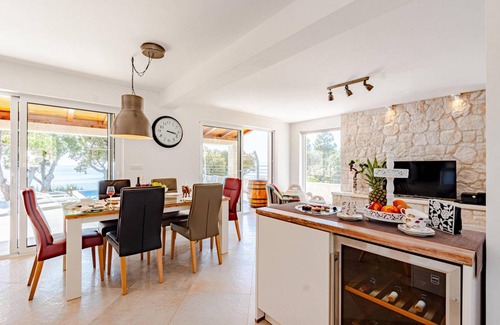Orebic House | 132 m² House ∙ 3 bedrooms ∙ 6 guests