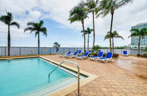 East 1st Street Apartment | 134 m² Apartment ∙ 3 bedrooms ∙ 6 guests