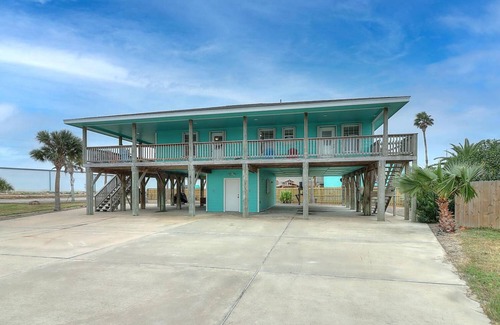Leeward Sands House | 139 m² House ∙ 3 bedrooms ∙ 10 guests