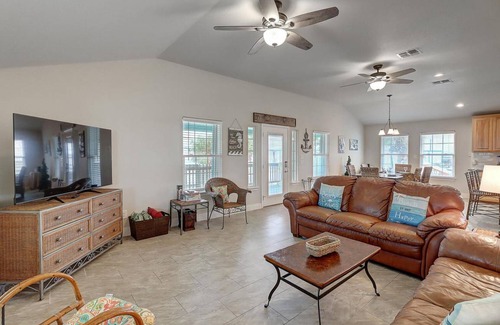 Leeward Sands House | 139 m² House ∙ 3 bedrooms ∙ 10 guests