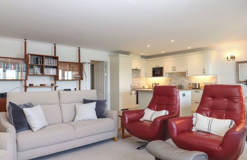 Bigbury-on-Sea Cottage | 14 BURGH ISLAND CAUSEWAY, family friendly in Bigbury-On-Sea