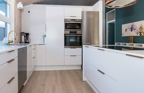Lyngsbæk Strand House | 14 person holiday home in Ebeltoft-By Traum