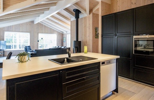Nordost House | 14 person holiday home in Sæby