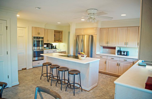 Castleton House | 14-Person House with Pool and Hot Tub on Spectacular Estate