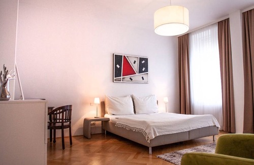 Roßau Apartment | 140 m² Apartment ∙ 2 bedrooms ∙ 4 guests