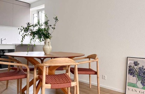 Oerlikon Apartment | 140 m² Apartment ∙ 4 bedrooms ∙ 10 guests