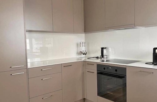 Oerlikon Apartment | 140 m² Apartment ∙ 4 bedrooms ∙ 10 guests