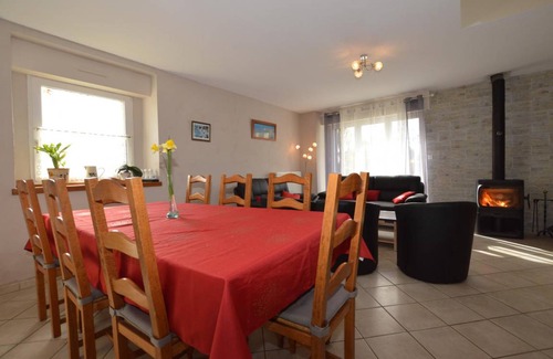 La Chapelle-Chaussee House | 140 m² Gîte ∙ 5 bedrooms ∙ 10 guests