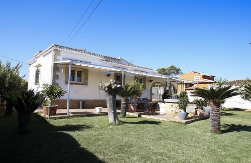 Almadrava Beach Villa | 140 m² Villa ∙ 4 bedrooms ∙ 7 guests