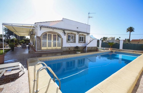Almadrava Beach Villa | 140 m² Villa ∙ 4 bedrooms ∙ 7 guests