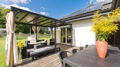 Przywidz Villa | 140 m² Villa ∙ 4 bedrooms ∙ 15 guests