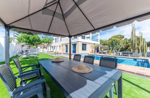 Vista Hermosa House | 1400 m² House ∙ 6 bedrooms ∙ 16 guests