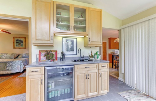 Ionia House | ‘1440 Getaway’ w/Yard & Deck ~ 16 Mi to Rochester