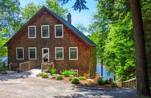 Sunapee House | #145-A - Water`s Edge Lake Sunapee Family Retreat