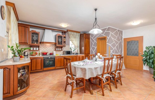 Pula Apartment | 145 m² Apartment ∙ 3 bedrooms ∙ 6 guests