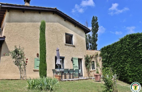Genissieux House | 145 m² Gîte ∙ 3 bedrooms ∙ 6 guests